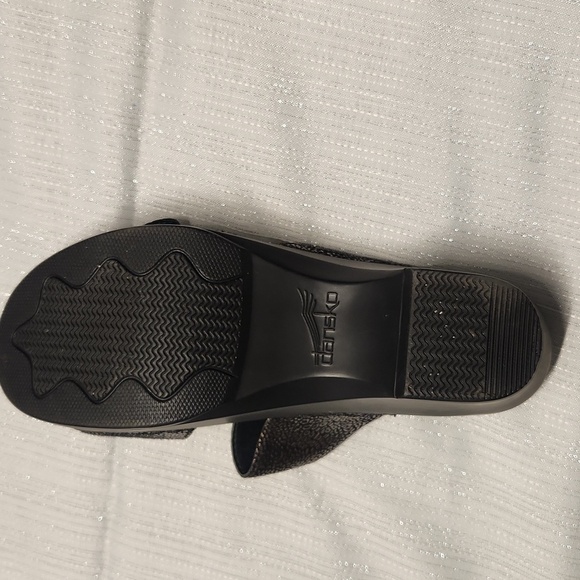 DANSKO SIZE 8 Stylish Black Women's Sandals - Picture 6 of 8